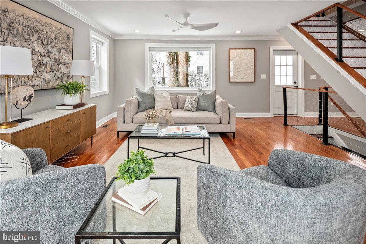 111 Sunnyside Road photo 6