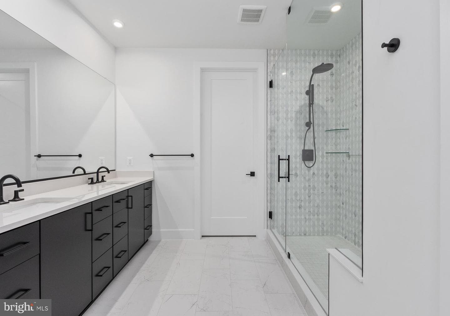 8607 Erdem Place photo 14