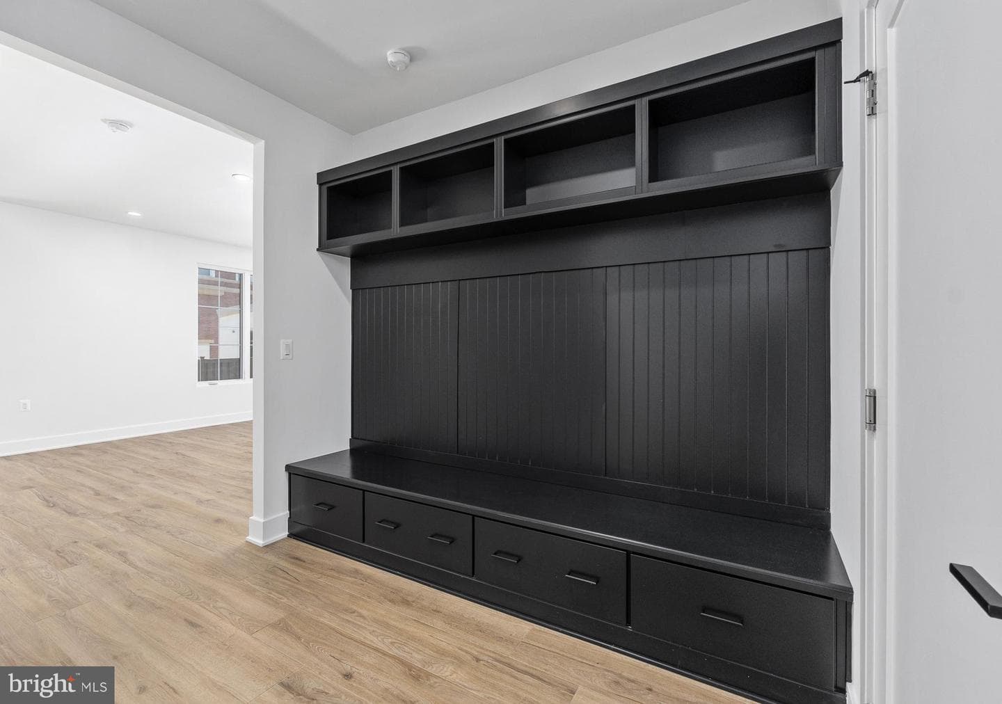 8607 Erdem Place photo 19