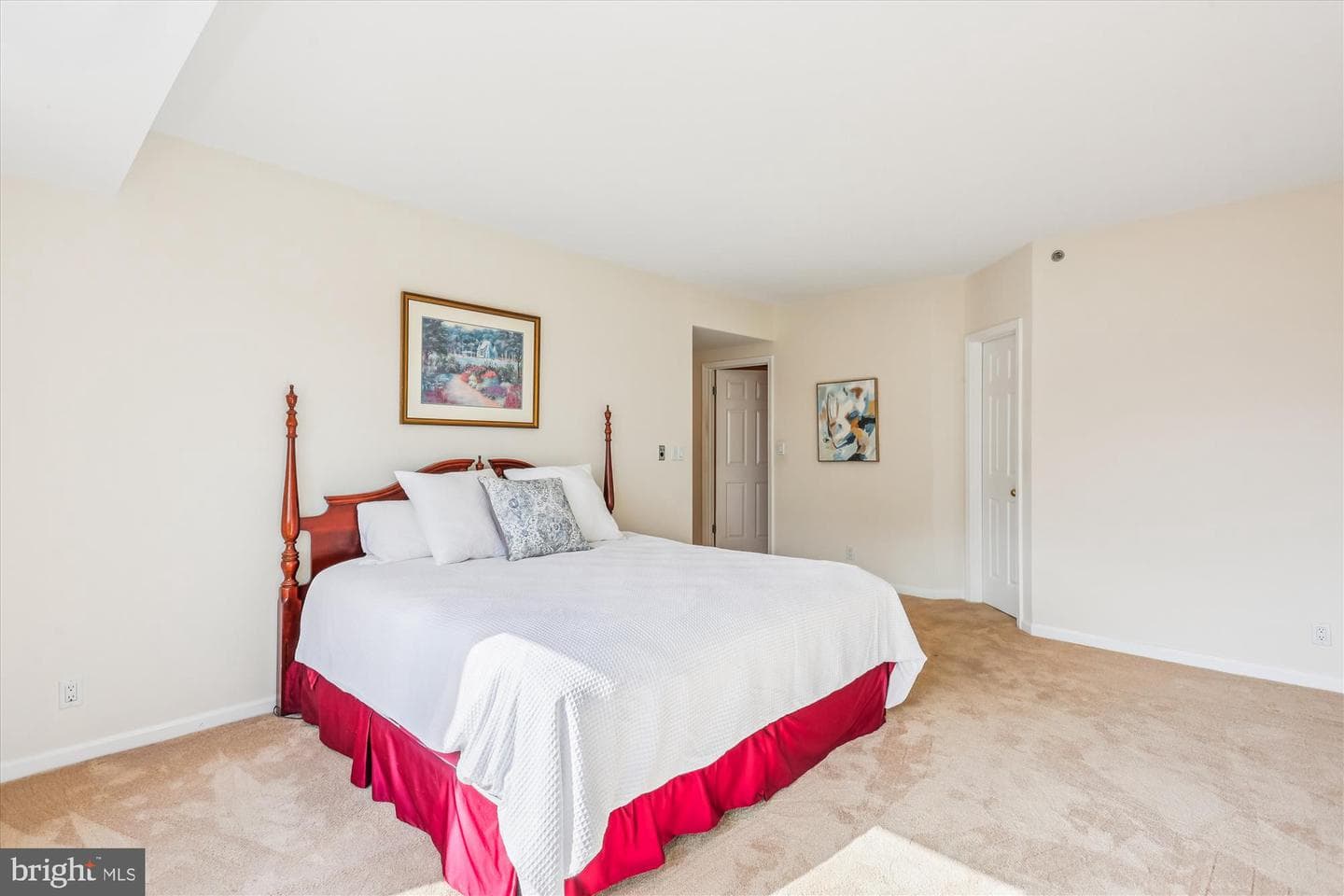 5600 Wisconsin Avenue #1105 photo 35