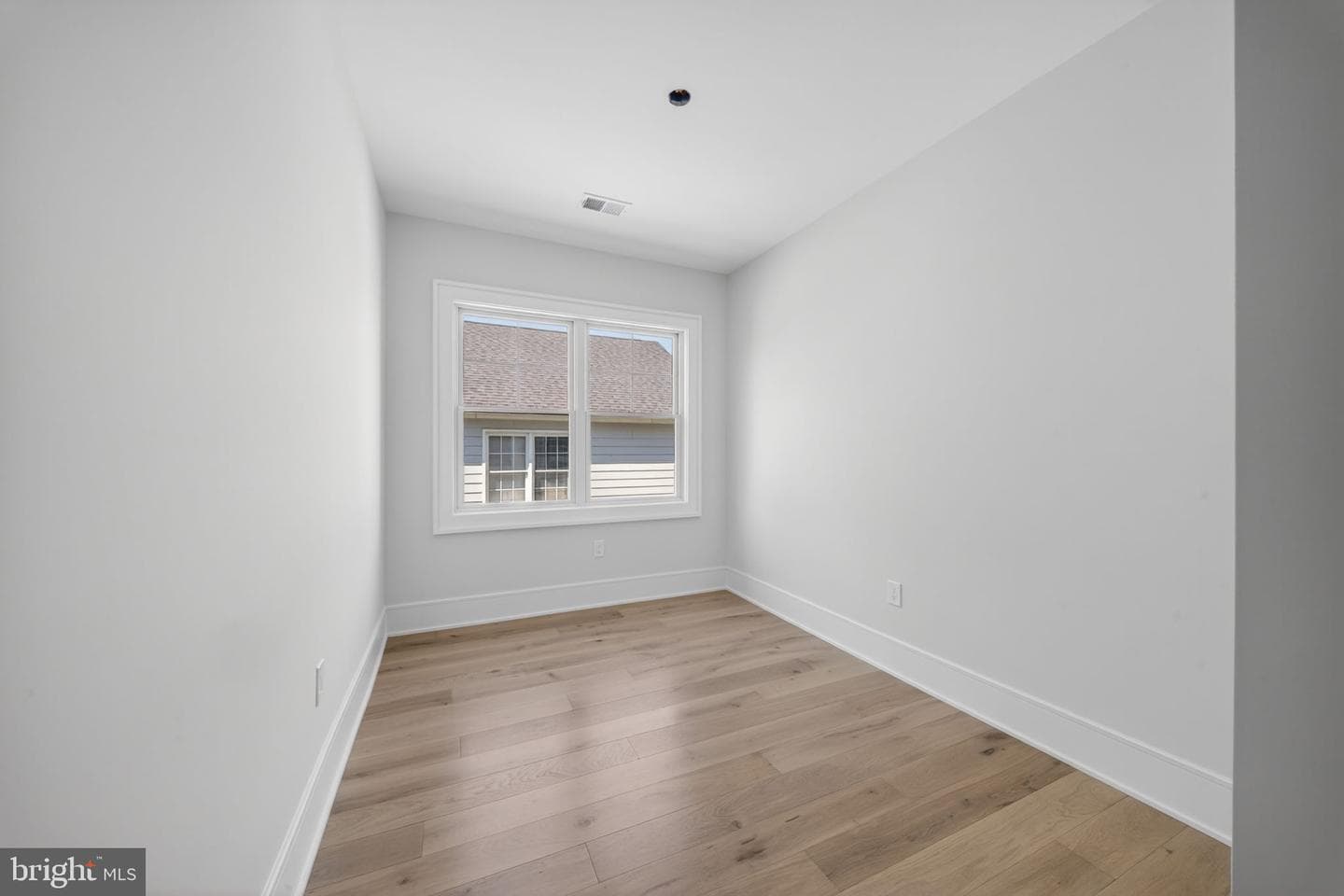 5326 Mckinley Street photo 70
