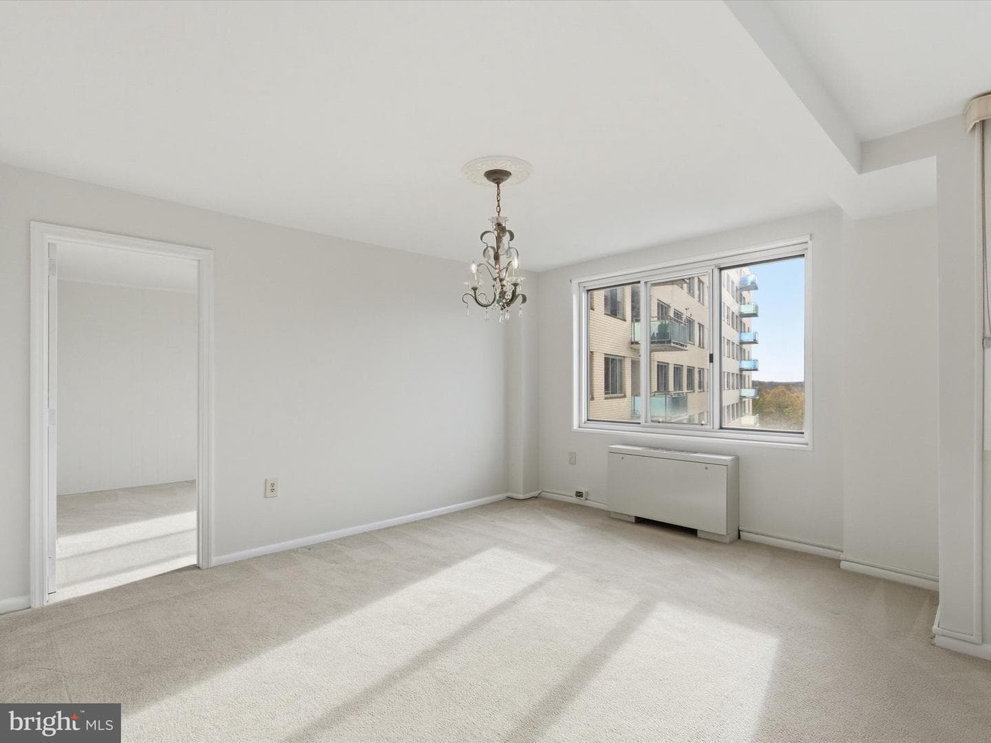 10201 Grosvenor Place #1001 photo 9