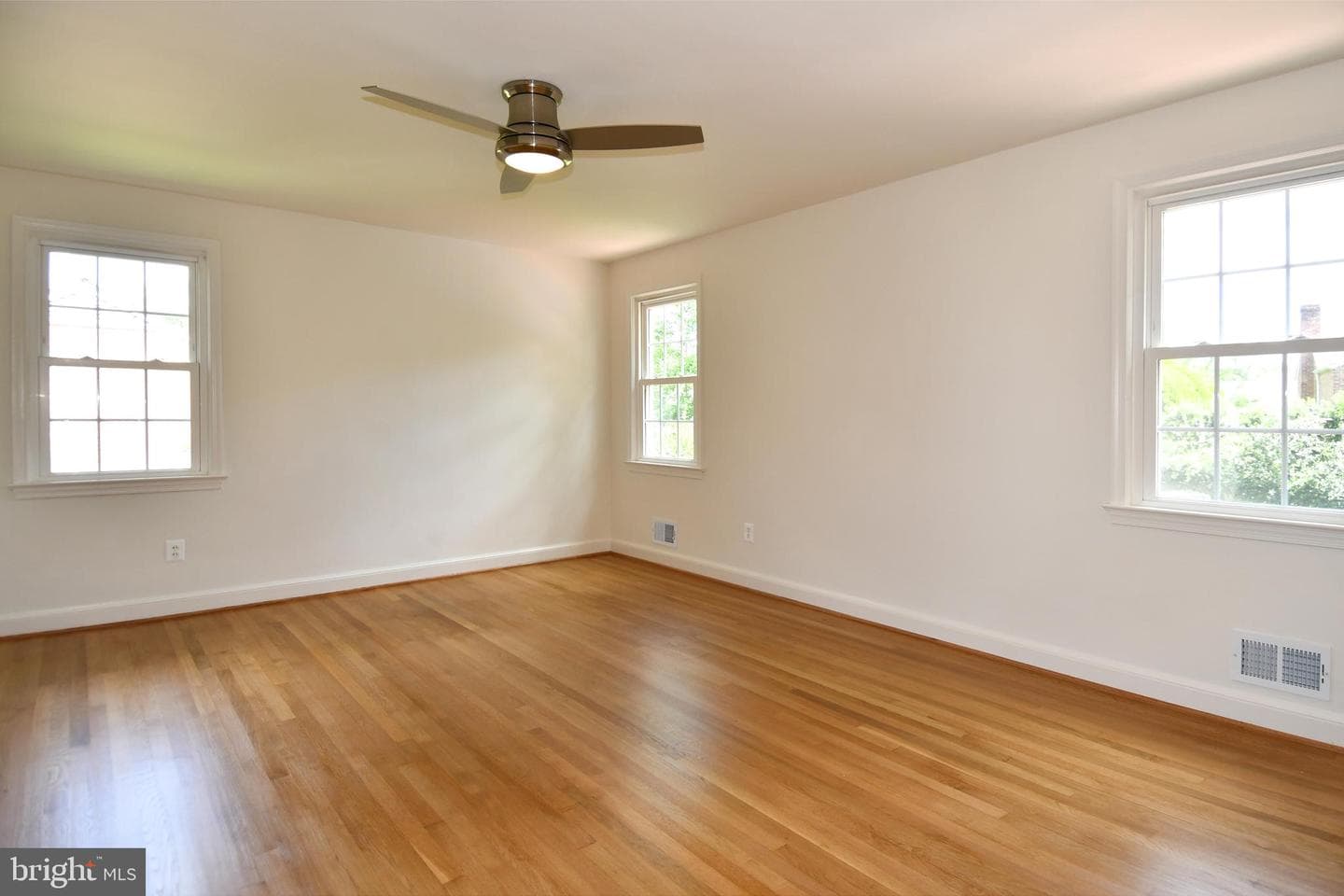 7109 Radnor Road photo 23