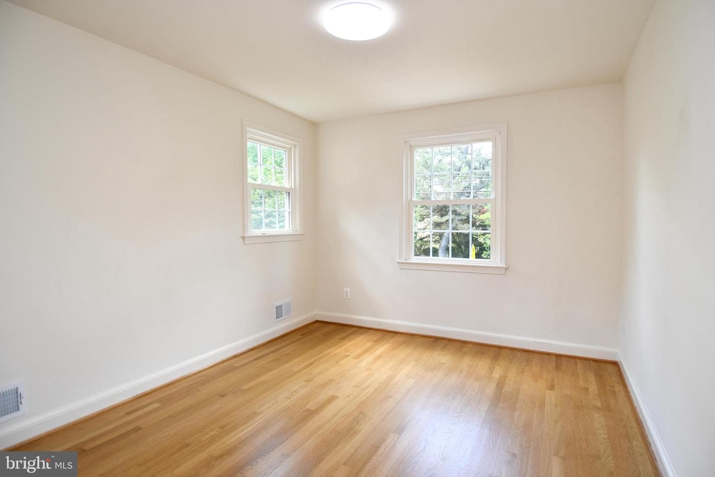 7109 Radnor Road photo 34