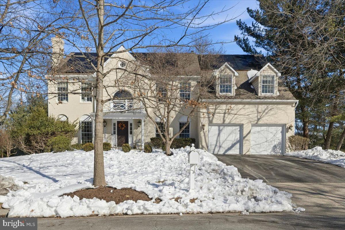 11221 Welland Street photo 3