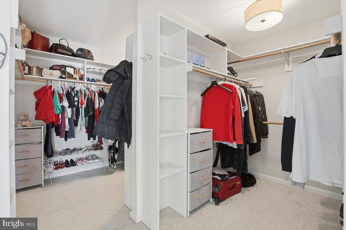 11221 Welland Street photo 39