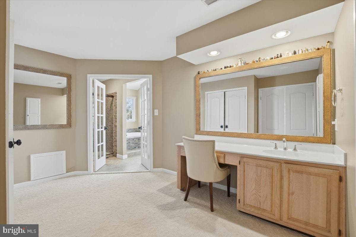 11221 Welland Street photo 40