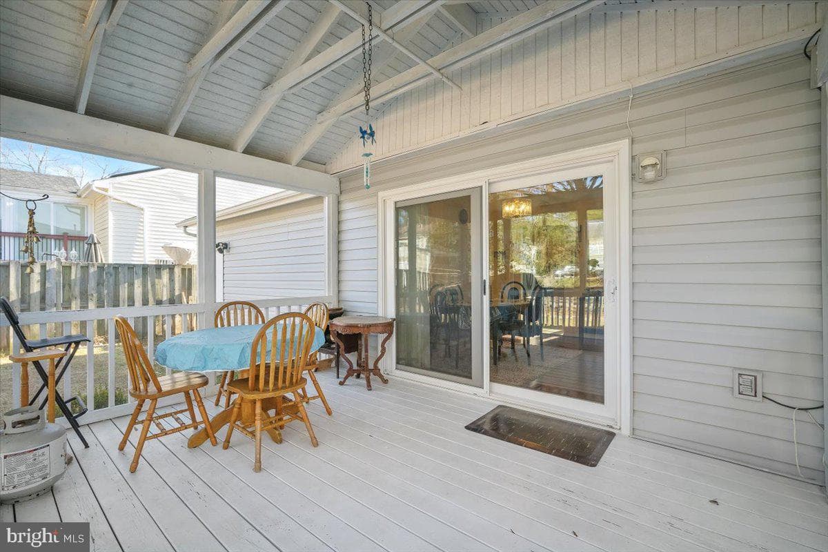 8217 Mountain Laurel Lane photo 13