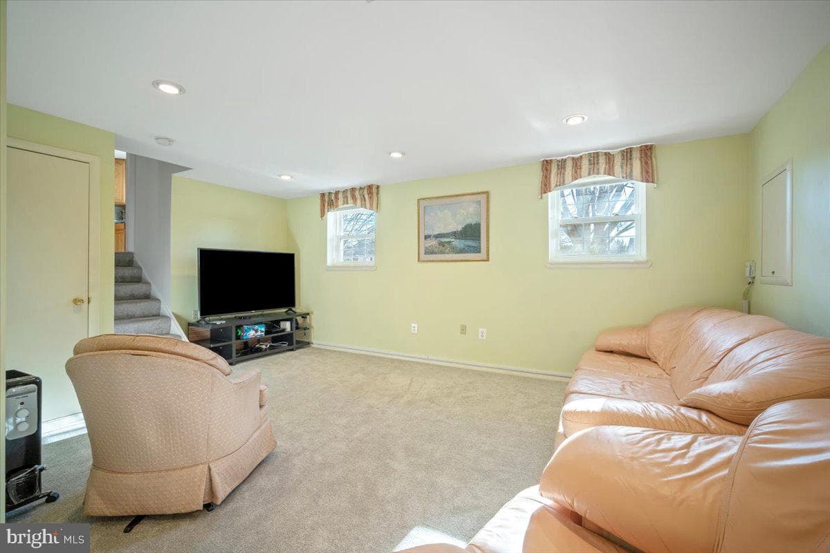 8217 Mountain Laurel Lane photo 24