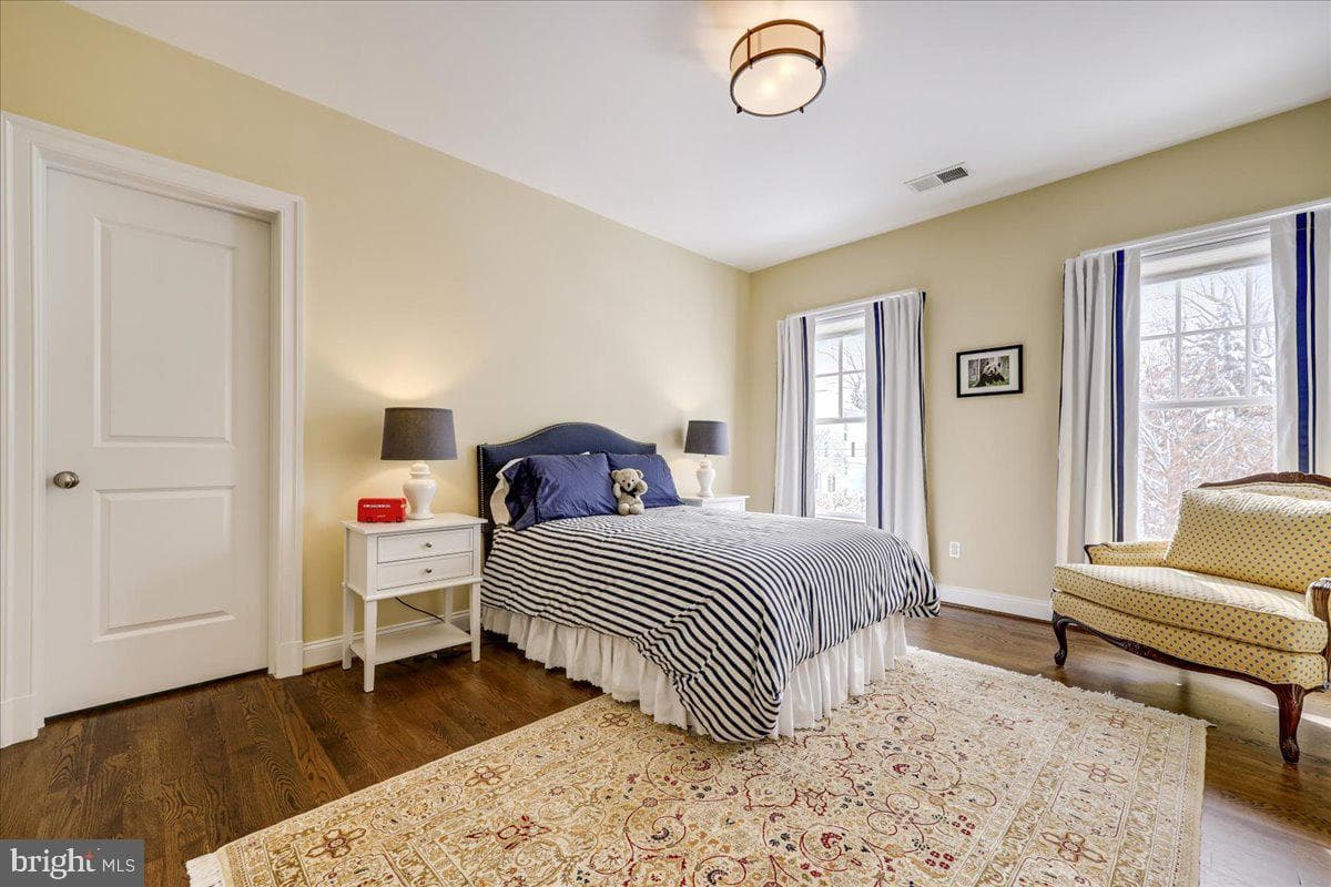 5709 Oldchester Road photo 31