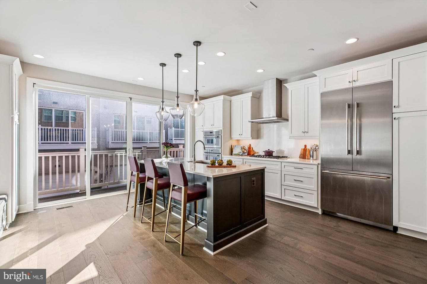 10340 Grosvenor Place photo 11