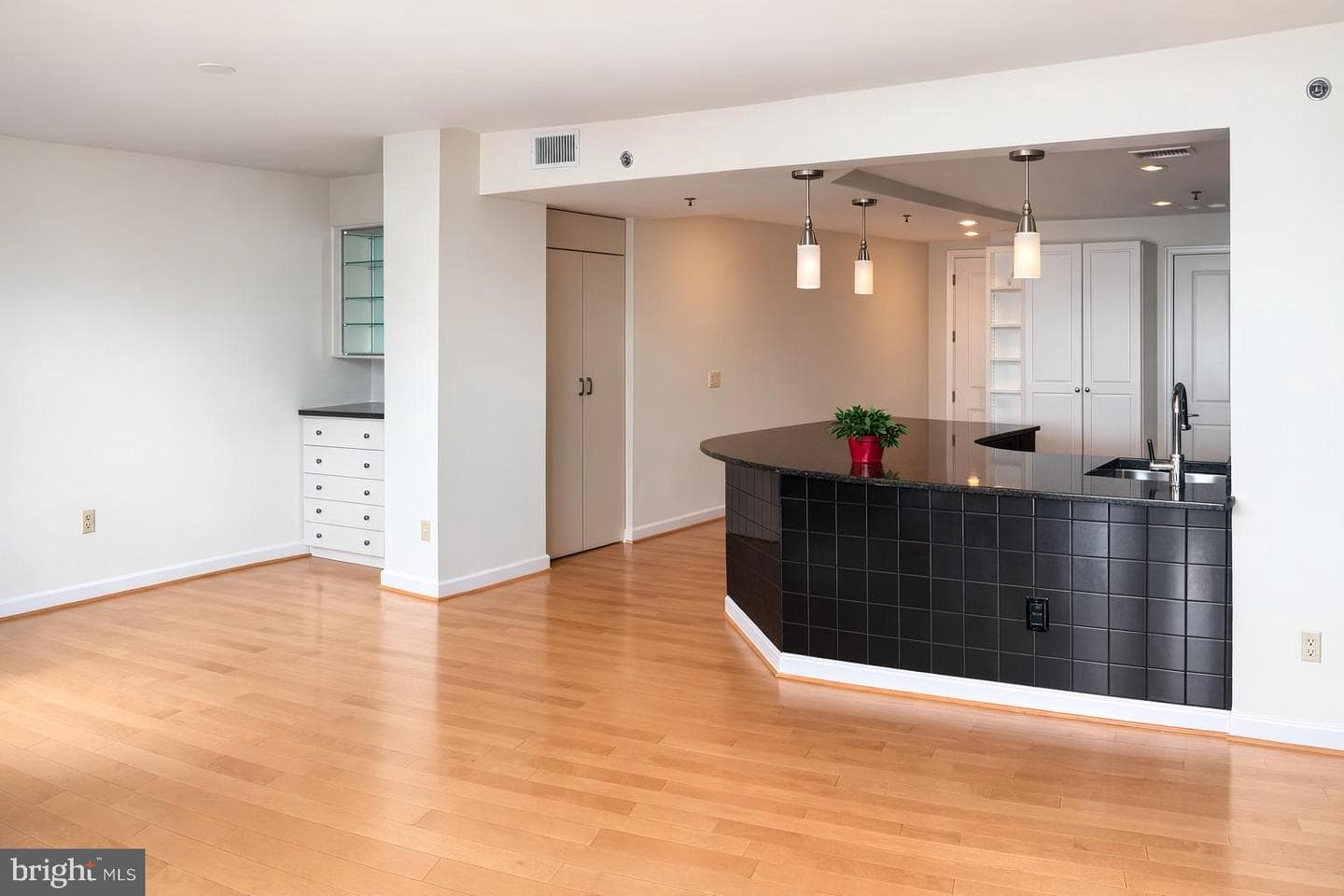 5750 Bou Avenue #812 photo 5