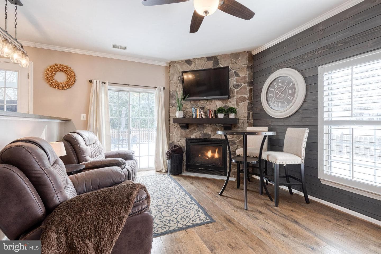 18425 Snowberry Way photo 14
