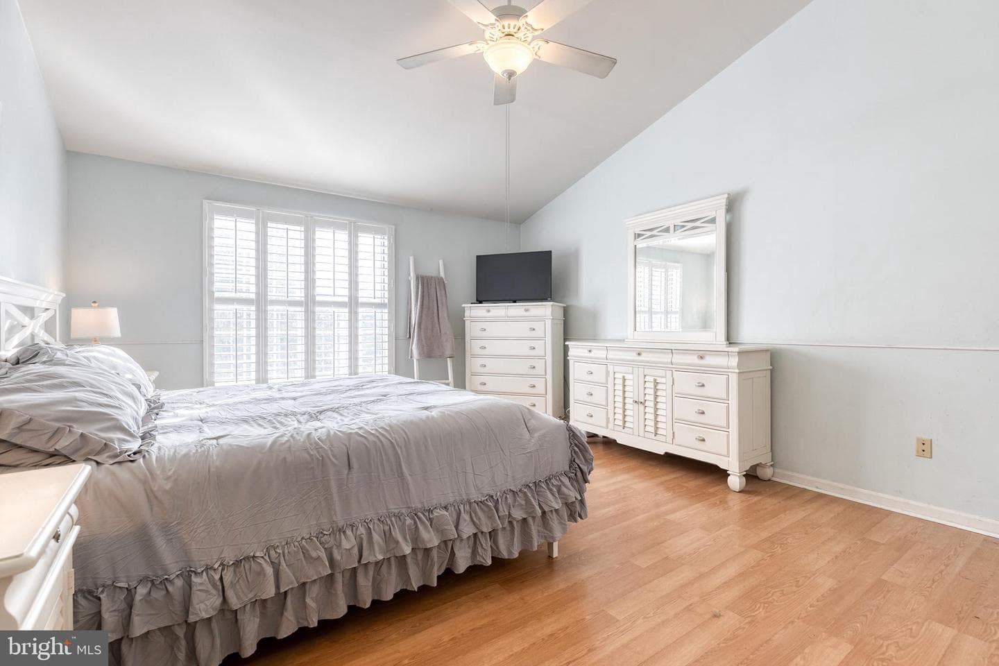 18425 Snowberry Way photo 19