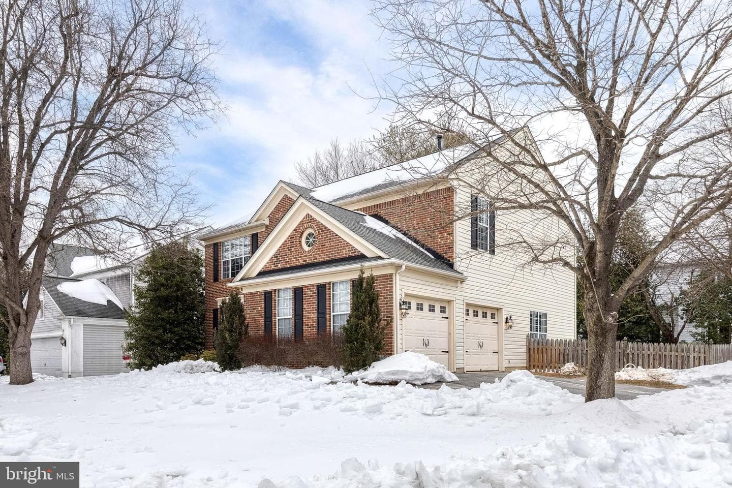 18425 Snowberry Way photo 2