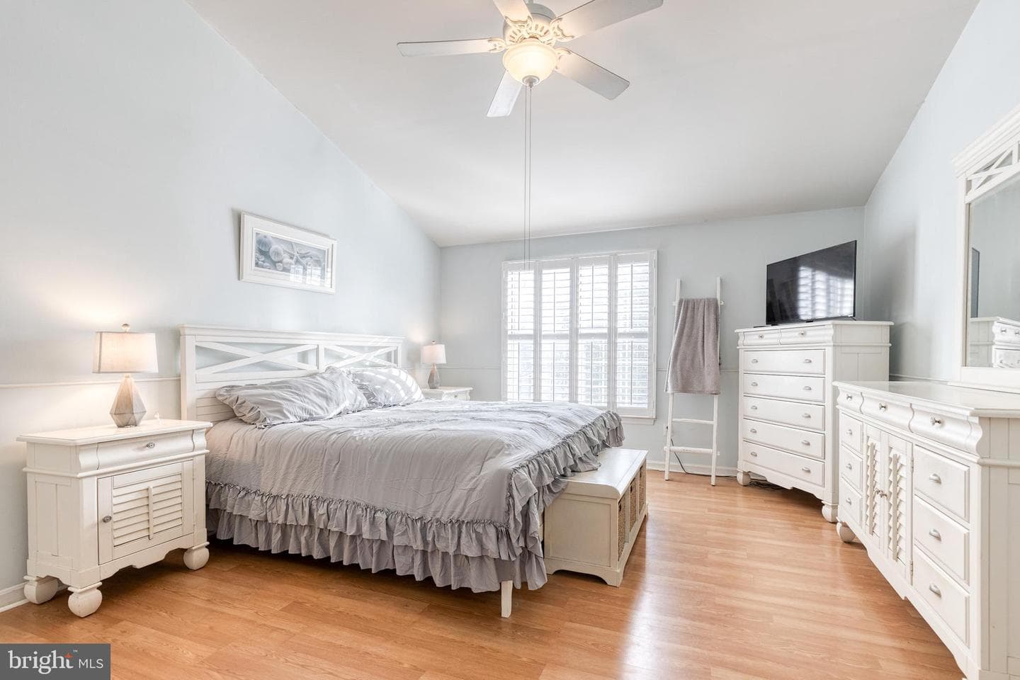 18425 Snowberry Way photo 20