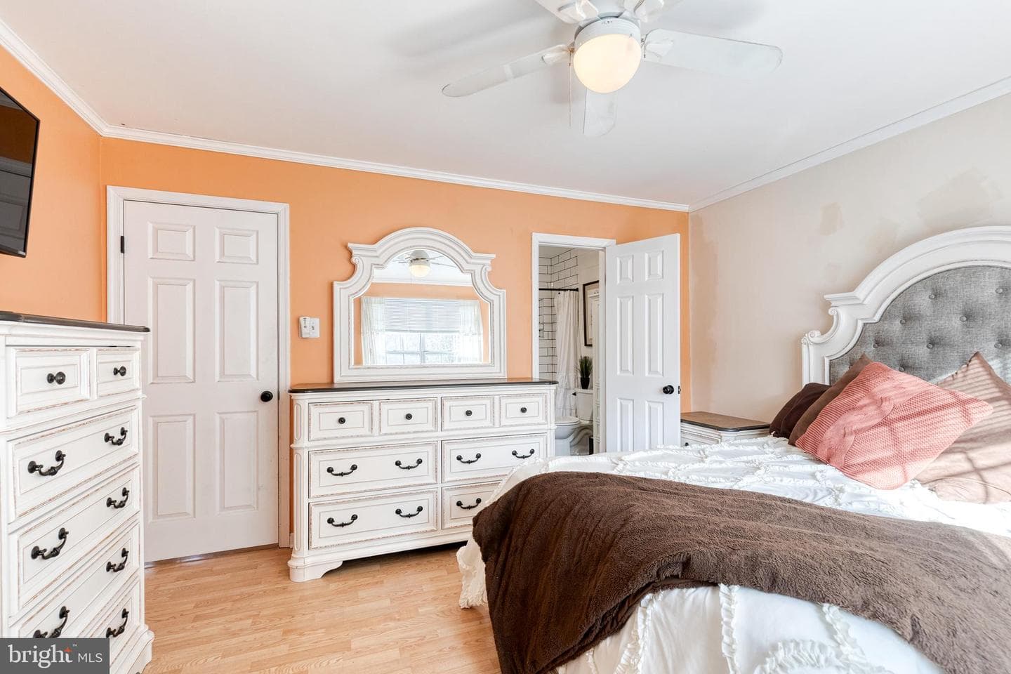 18425 Snowberry Way photo 27