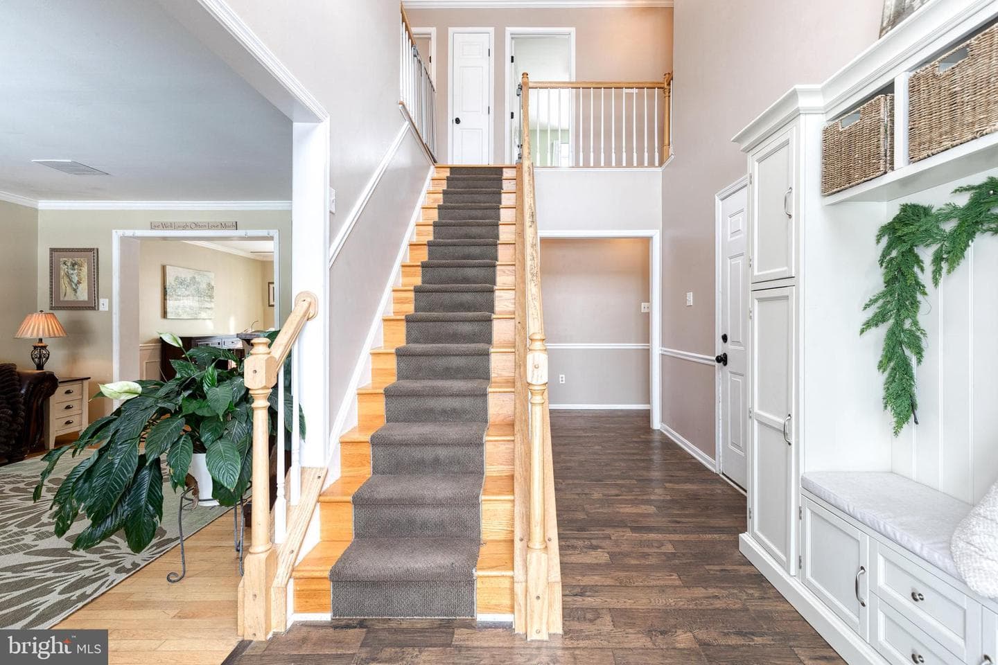 18425 Snowberry Way photo 3