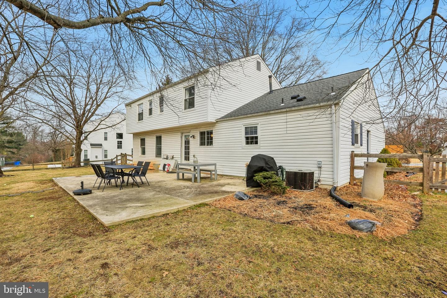 2321 Nees Lane photo 31