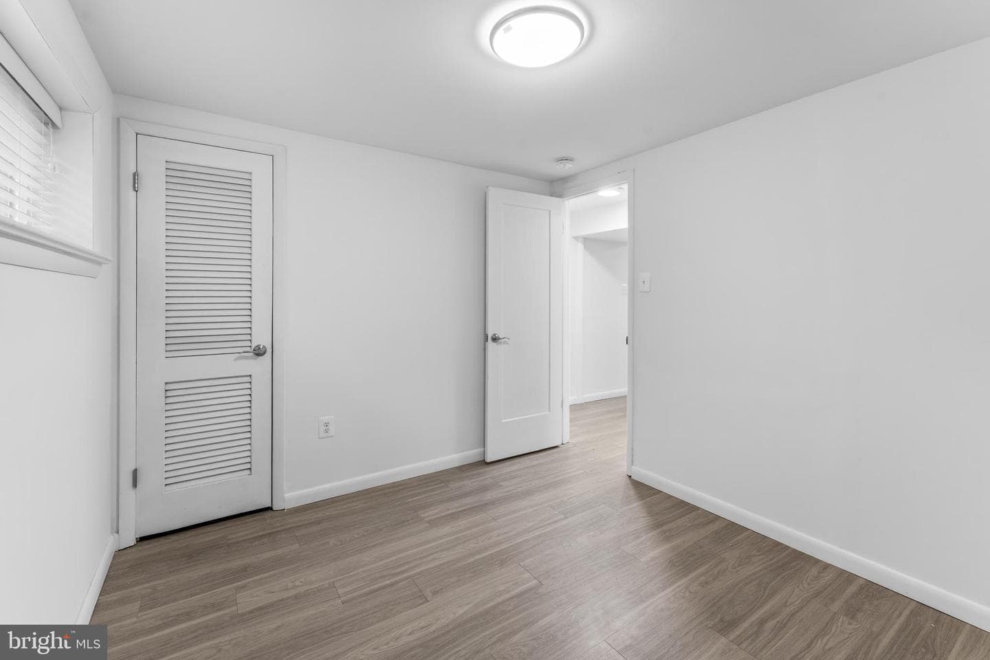 9410 Linden Avenue photo 42
