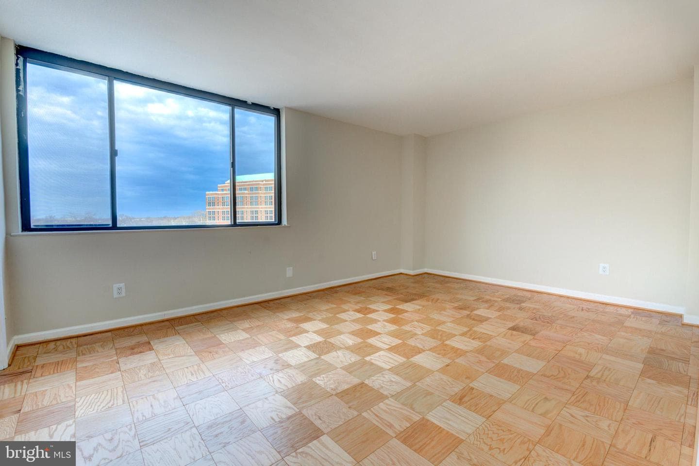 118 Monroe Street #807 photo 20
