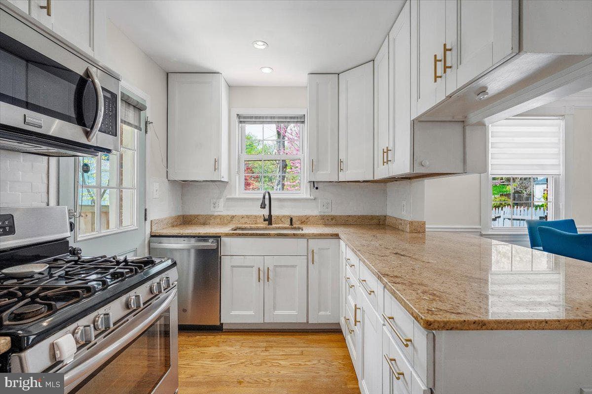 505 E Schuyler Road photo 13