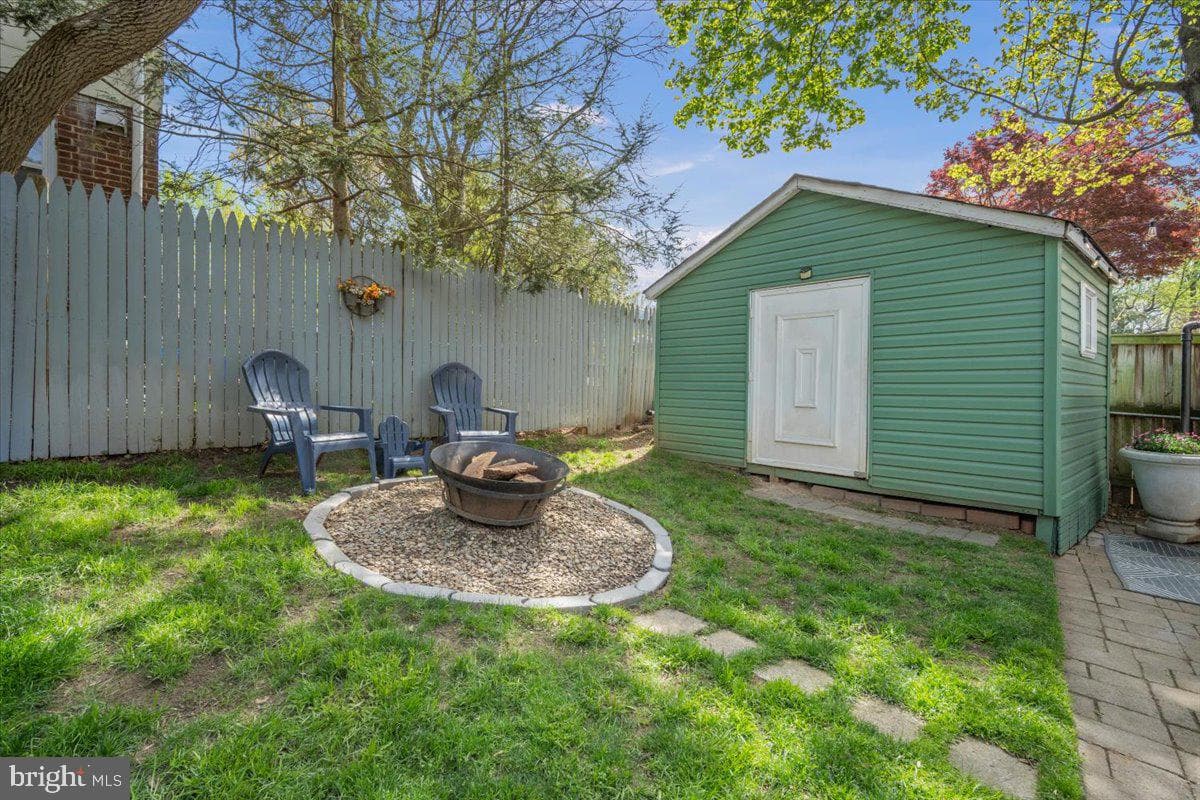 505 E Schuyler Road photo 39