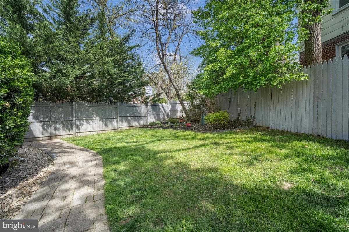 505 E Schuyler Road photo 41