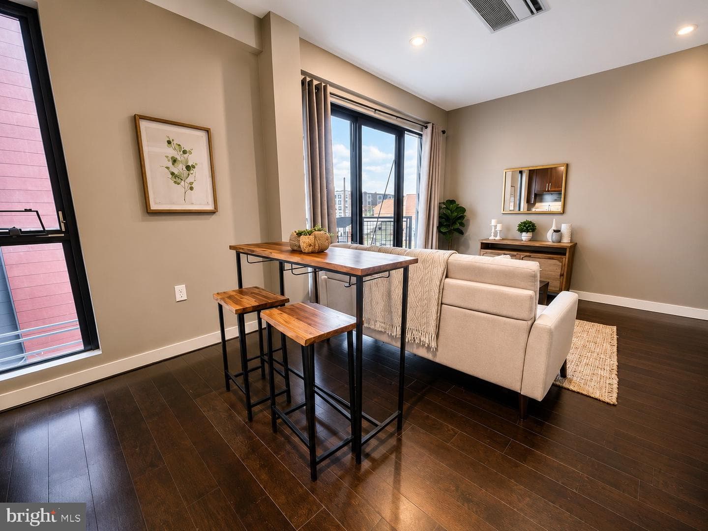 1320 Fenwick Lane #203 photo 4