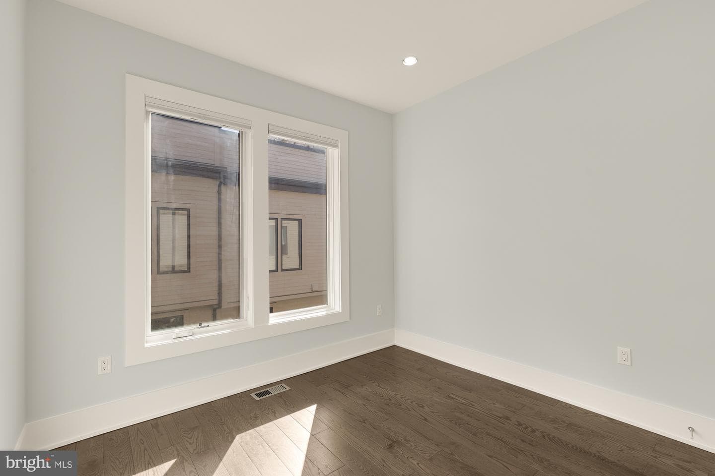 153 Winsome Circle photo 13