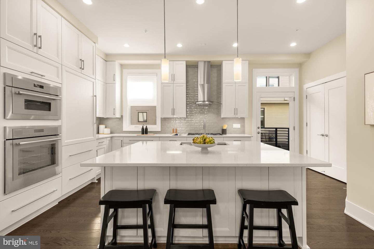 153 Winsome Circle photo 2