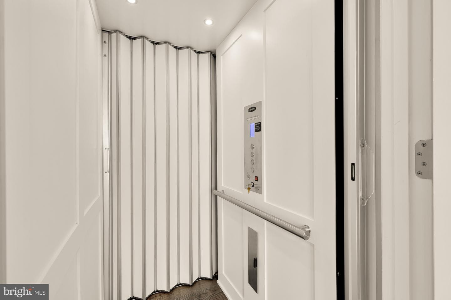 153 Winsome Circle photo 22