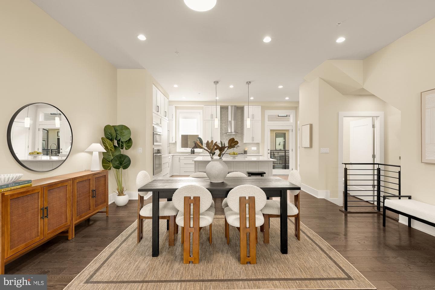 153 Winsome Circle photo 4