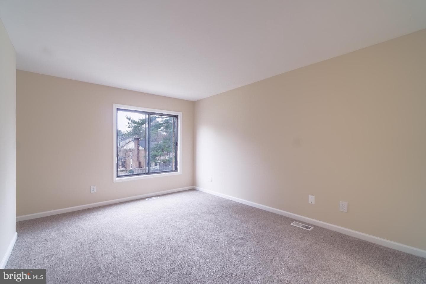 9416 Penshurst Court photo 6