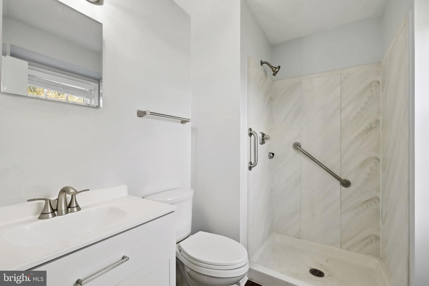 11300 Freas Drive photo 20