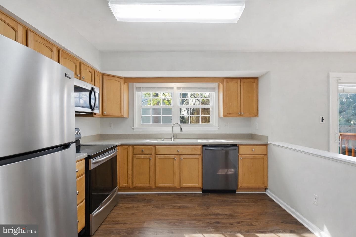 11300 Freas Drive photo 8