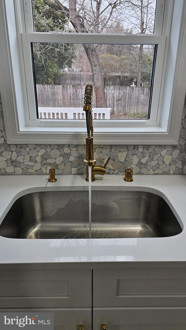 1305 Woodside Parkway photo 8