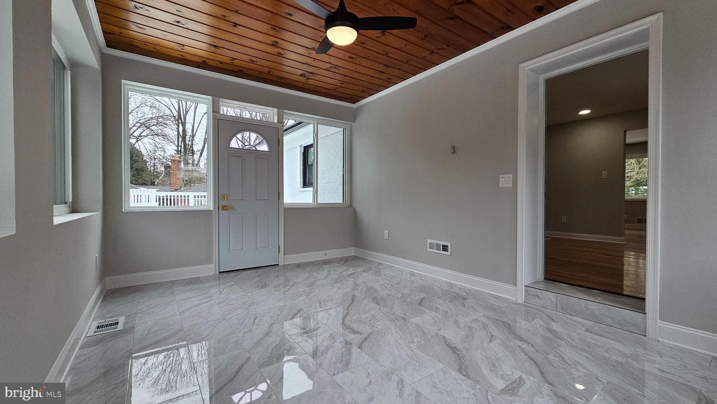 1305 Woodside Parkway photo 9