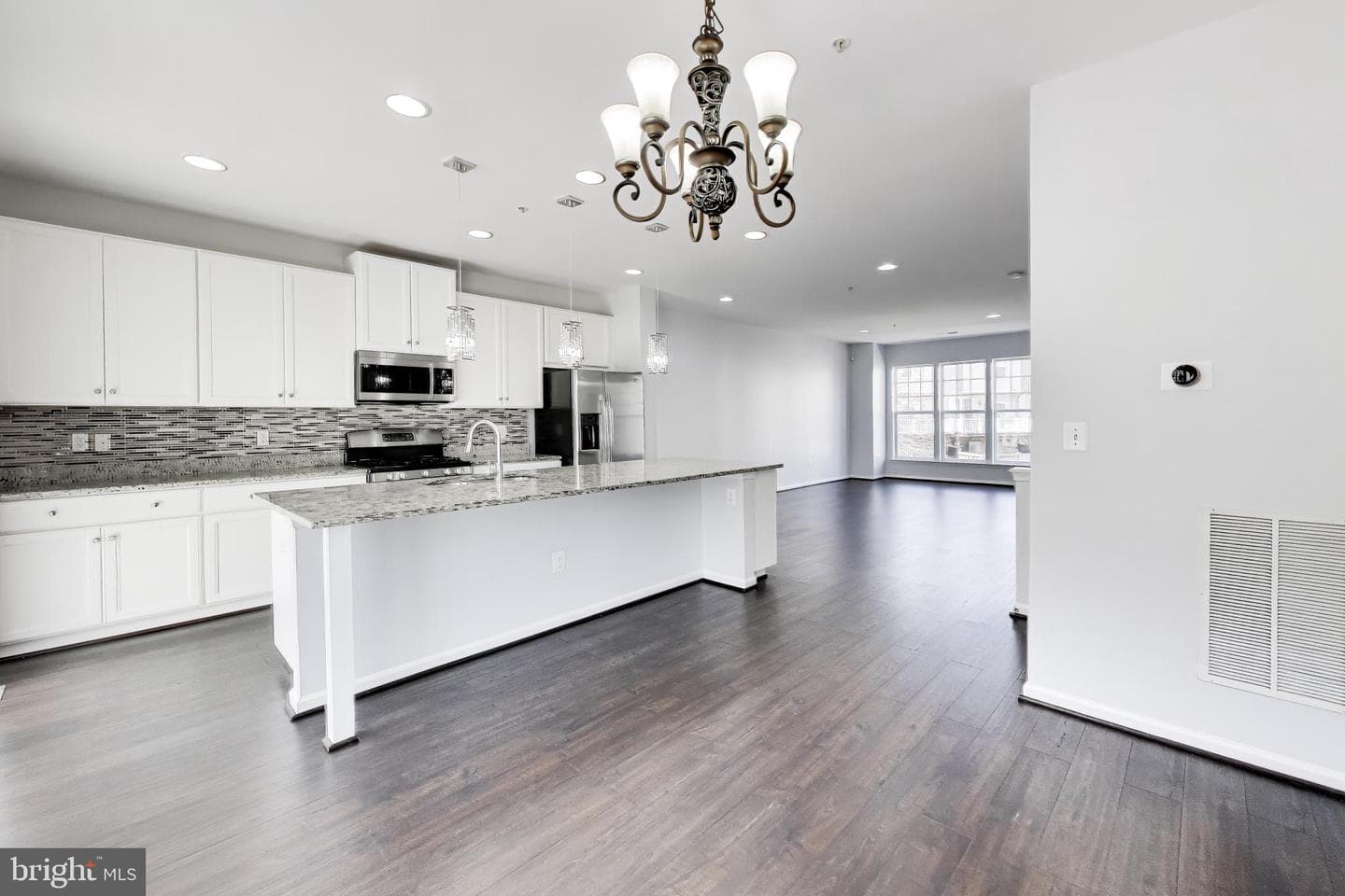 13214 Getty Lane photo 13