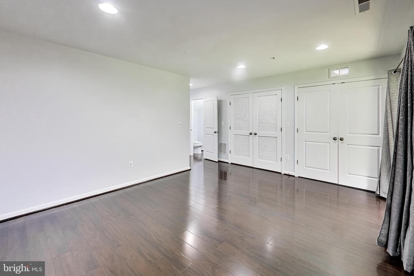 13214 Getty Lane photo 4