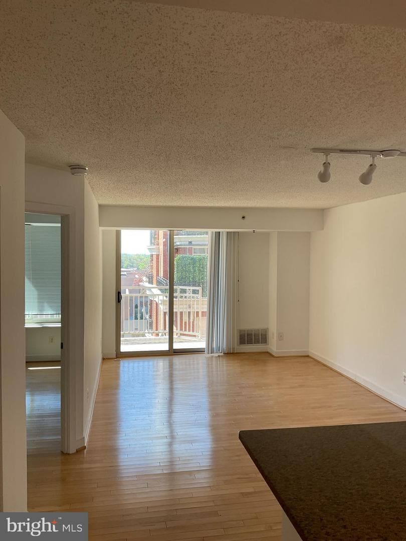 7500 Woodmont Avenue #s1005 photo 4