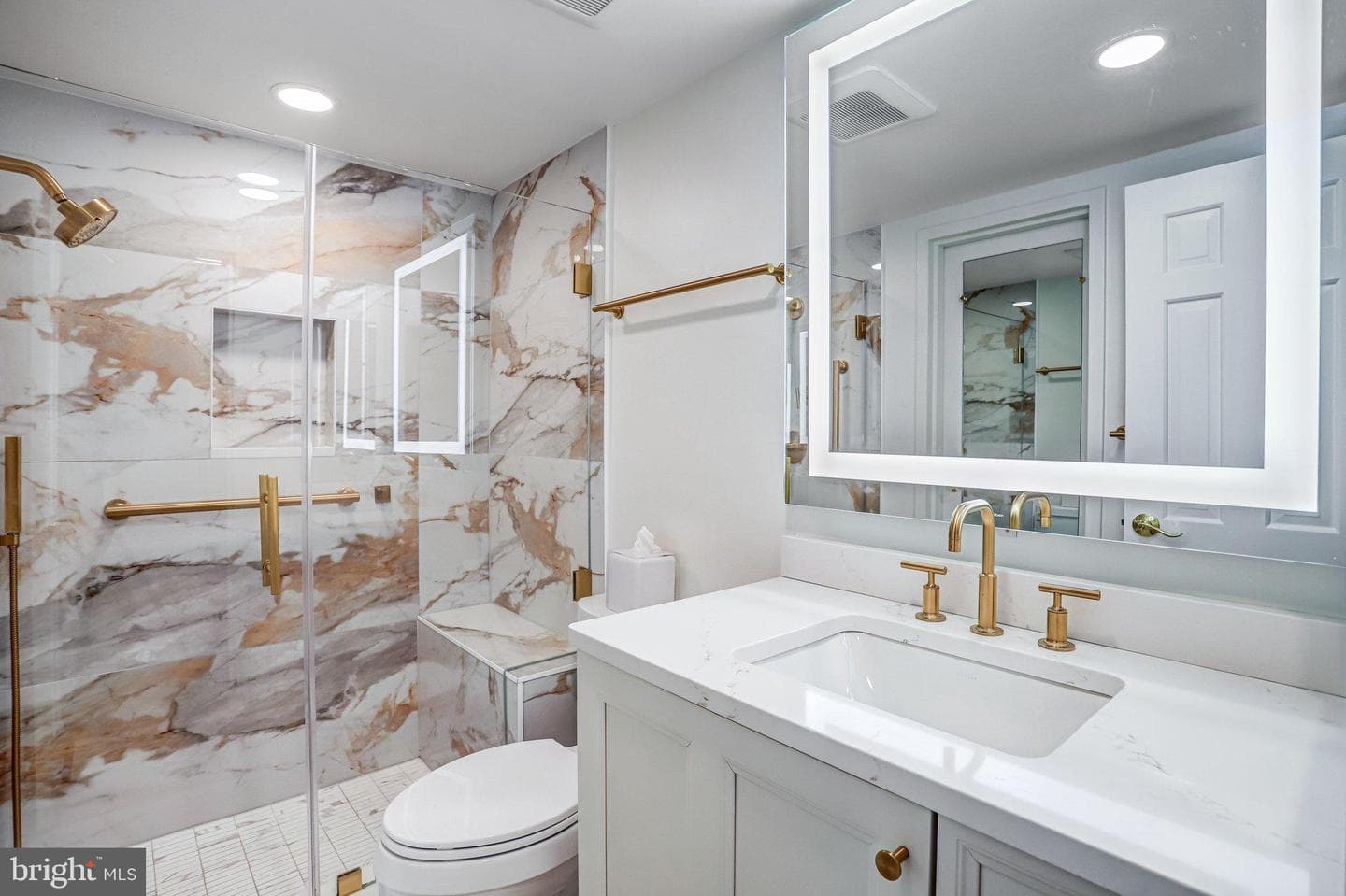 4601 N Park Ave # 209-J photo 22