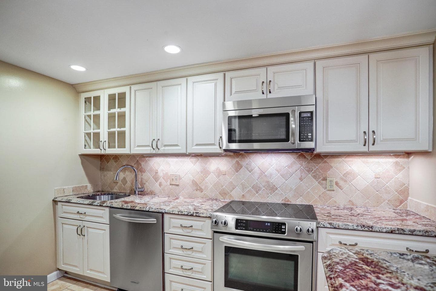 4601 N Park Ave # 209-J photo 30