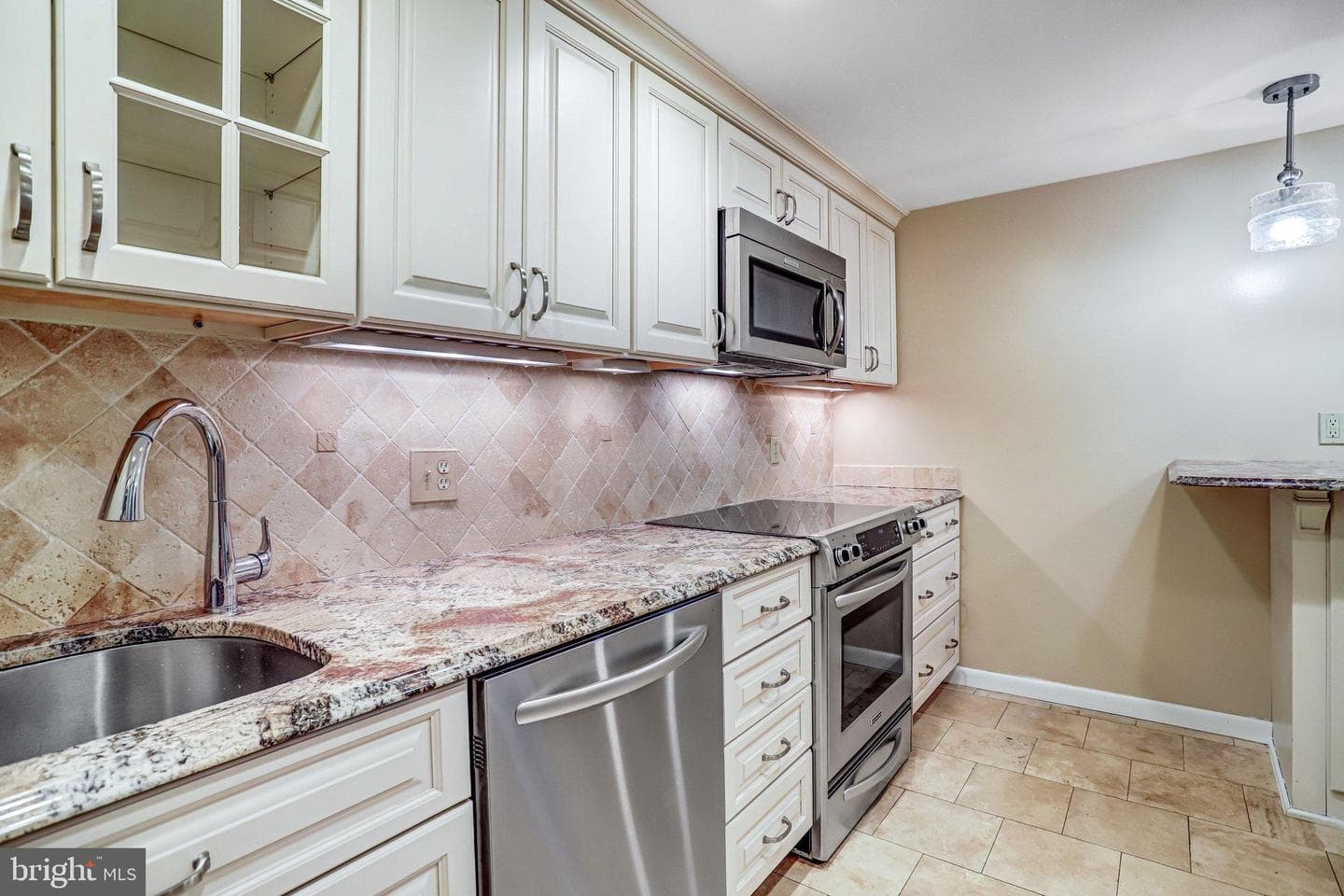 4601 N Park Ave # 209-J photo 32