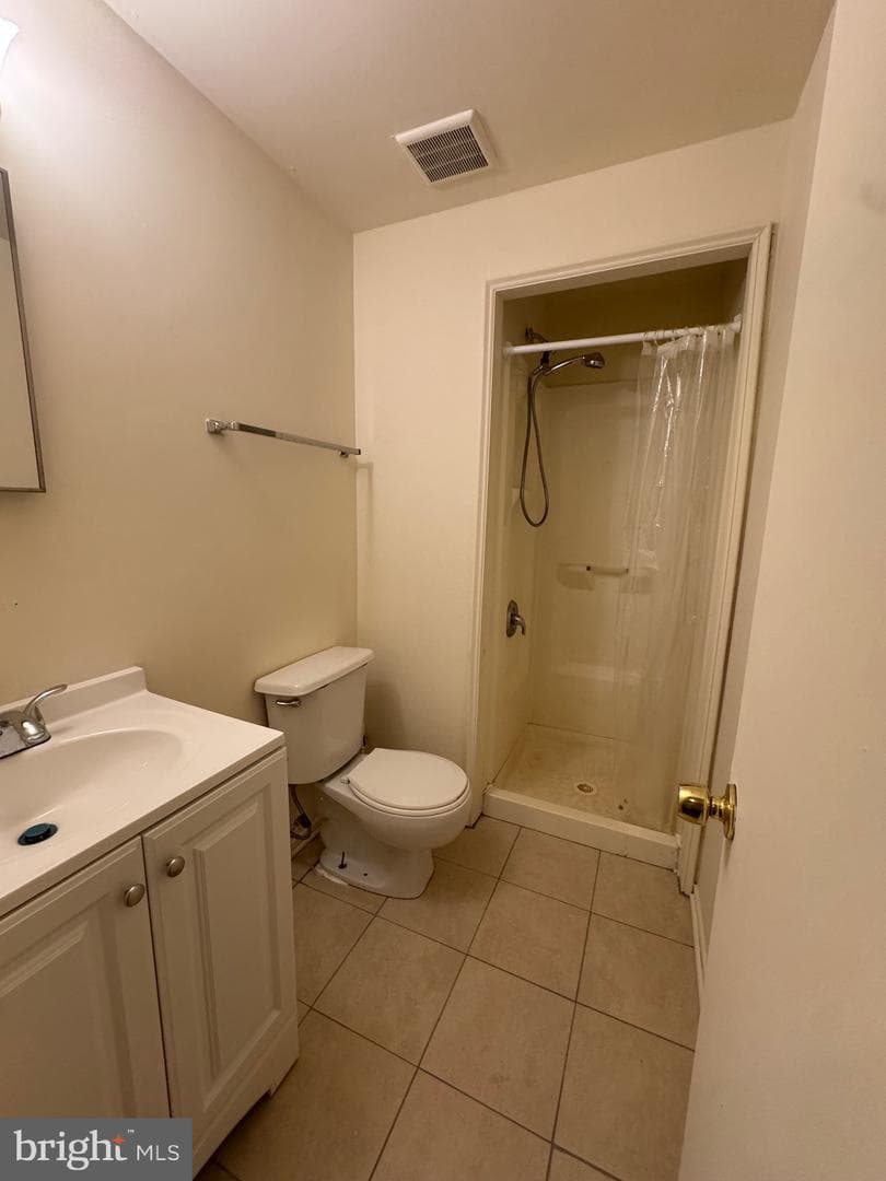 511 Mandolin Court photo 8