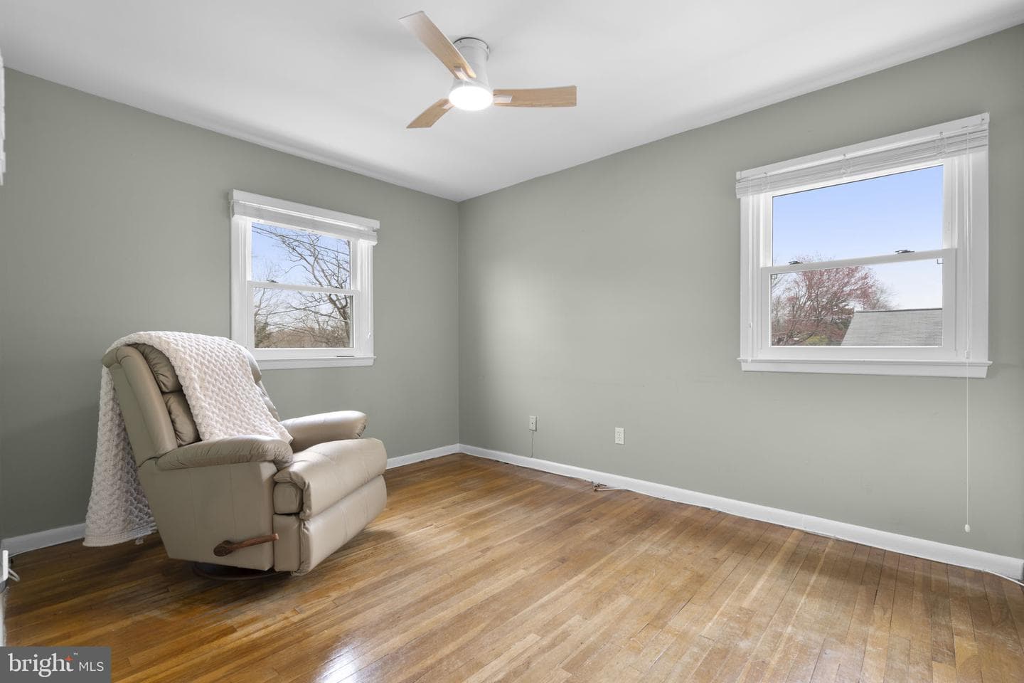 3008 Hardy Avenue photo 16