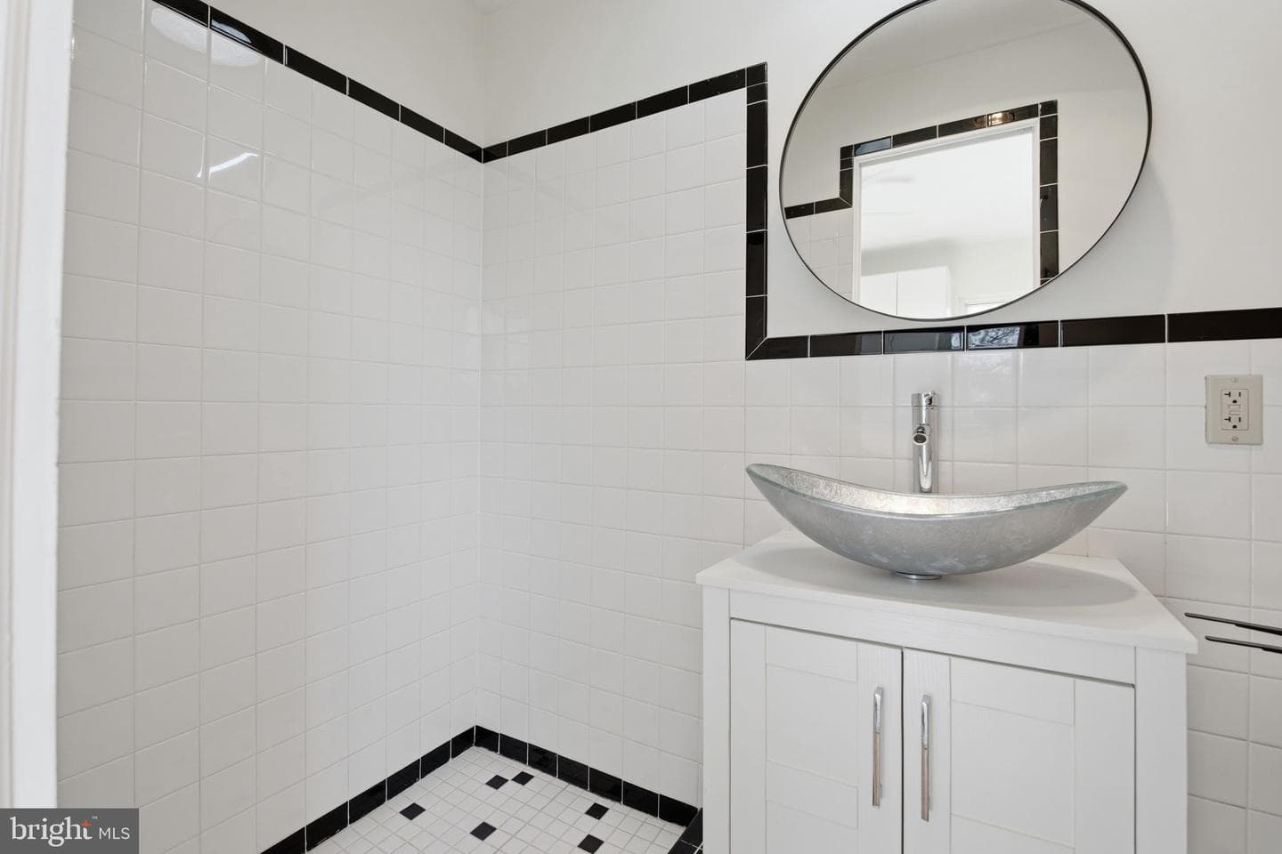 11527 Grandview Avenue photo 23