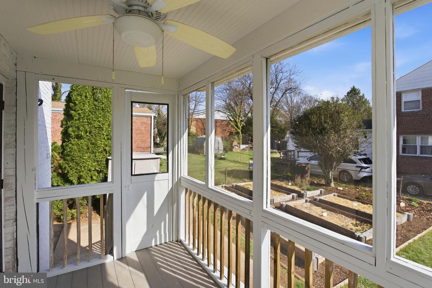 11527 Grandview Avenue photo 29