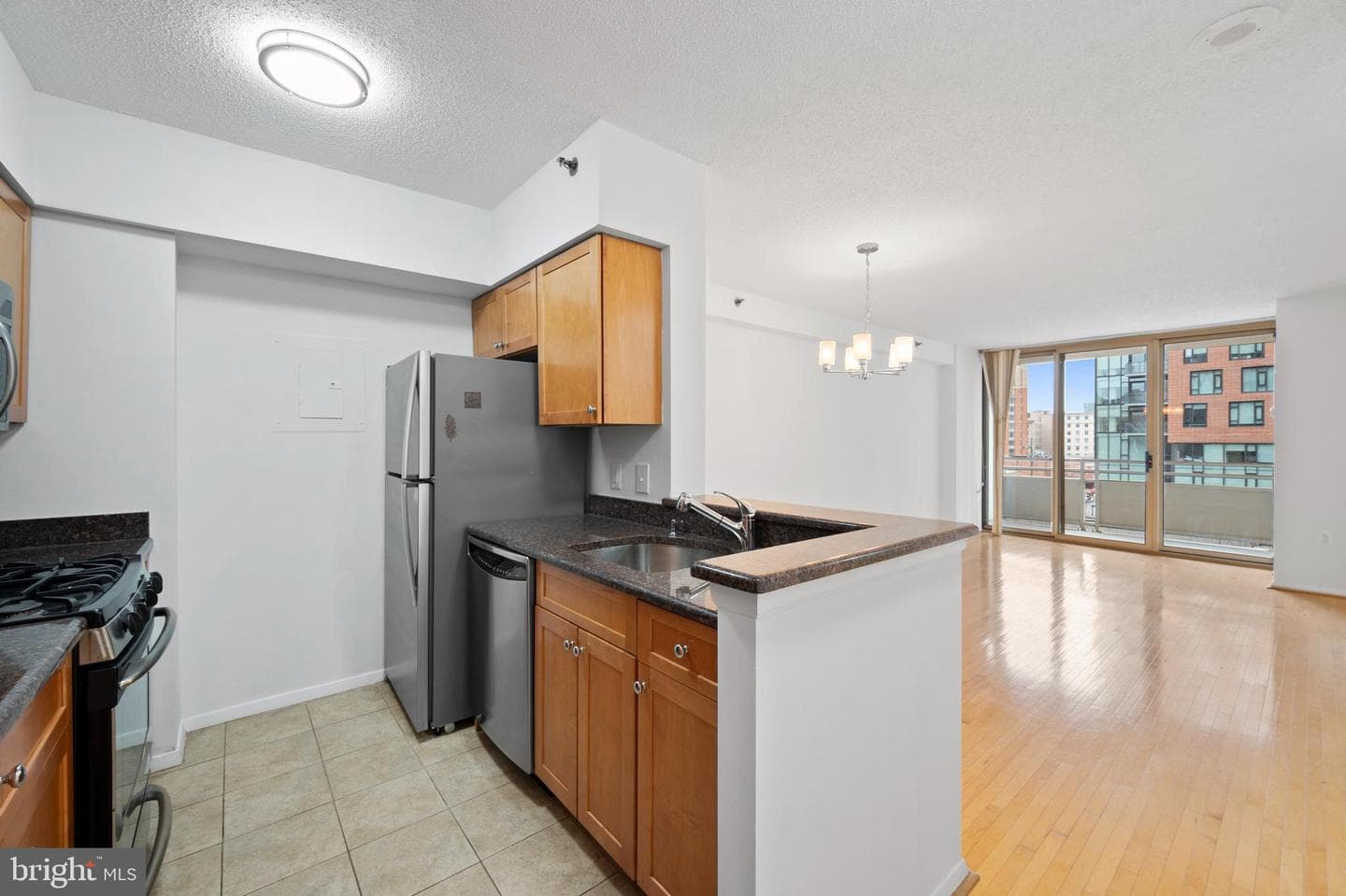 4801 Fairmont Ave # 412 photo 15