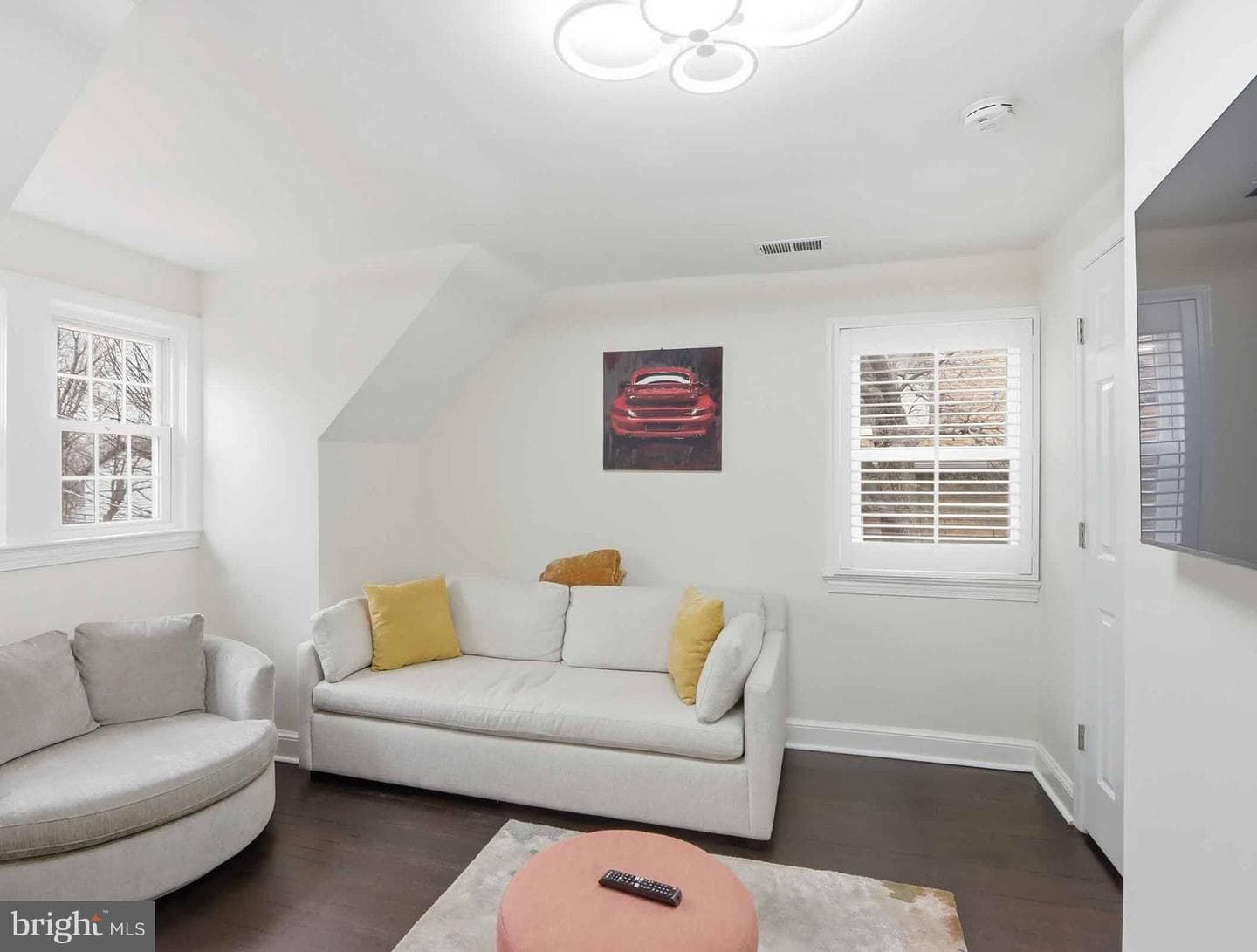 908 Davis Avenue photo 35